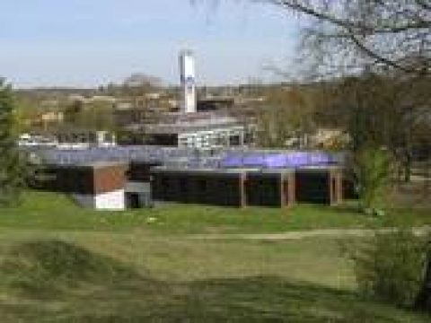 Caritas-Kinderdorf Marienstein nutzt innovatives Solarthermie-Wärmepumpen-System