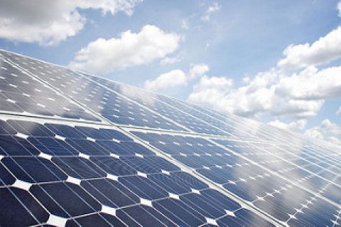 Drei innovative Großbatterien zur Ergänzung von Erneuerbaren Energien