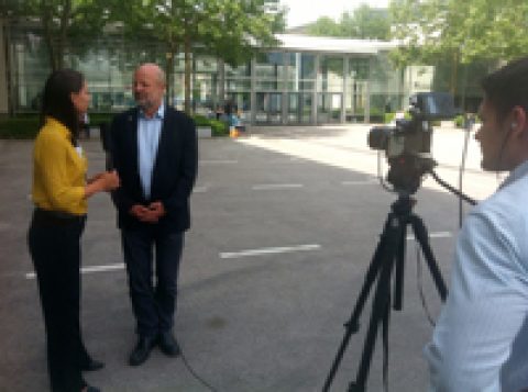 Videointerview mit Hans-Josef Fell zu G7 und dem Weg zwischen Dezentralität und dem Netzausbau
