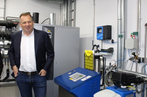 Green Factory Allgäu: Wärmepumpe heizt Produktionshalle