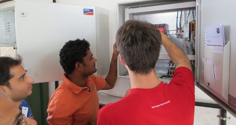 In 5 Schritten zum Photovoltaik-Diesel-Hybridsystem