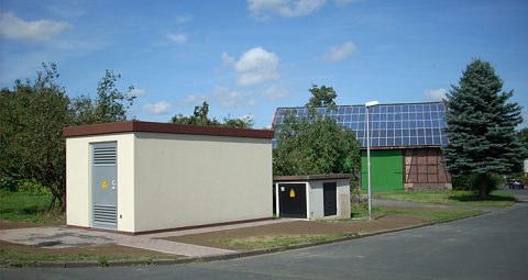 SMA forscht: Intelligentes Stromnetz für mehr PV-Einspeisung