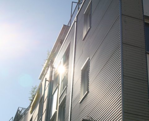 Deneff: Energieeffizienz macht Bauen nicht teurer