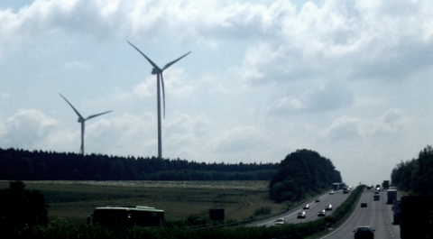 Mit Windkraft das Netz stabilisieren (und Geld sparen)