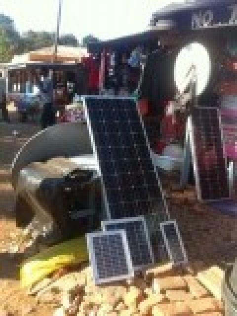 Mit solarer Elektrifizierung aus dem Wachstumsdilemma