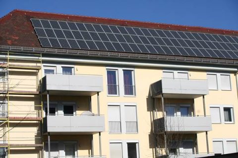 Forschung adressiert Brandrisiken bei Solar-Batterien