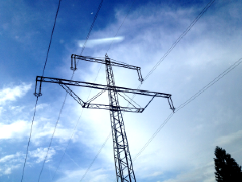 Dezentrale Energiewende = Übertragungsnetze abschalten