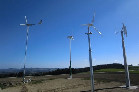 Kleinwindkraftanlagen im Test: Qualität beweist sich auf freiem Feld