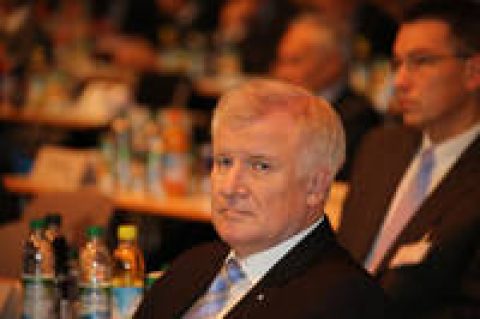 Seehofer bremst die Energiewende aus