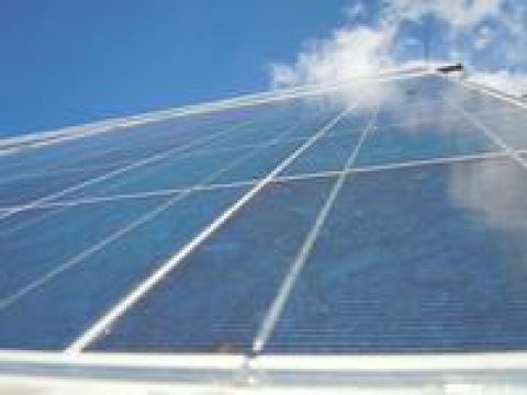 Solar- und Windstrom schlägt Atom- und Kohlestrom