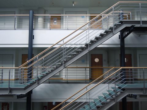 Einfluss der Beschäftigten auf den Stromverbrauch eines Bürogebäudes