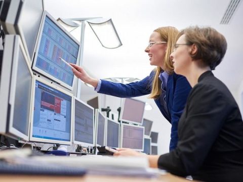 Block­chain: Bran­chen­fremde mischen Ener­gie­wirt­schaft auf