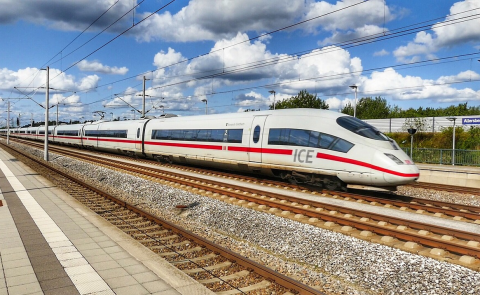Umweltvergleich: Bahn deutlich besser als andere Verkehrsmittel